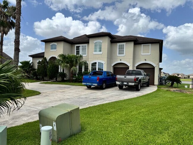 Building Photo - 8 Cypress Point Ct