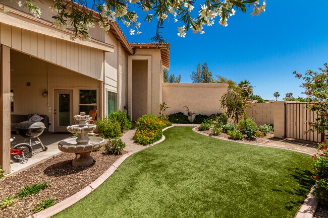 Building Photo - 2326 W Lompoc Cir