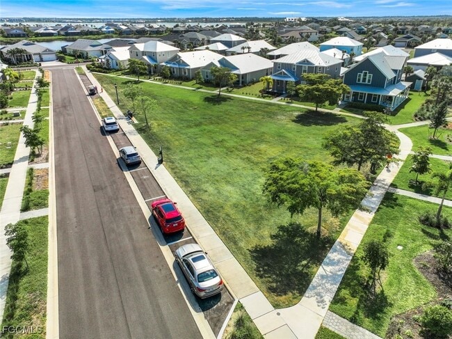 Building Photo - 42090 Lake Timber Dr