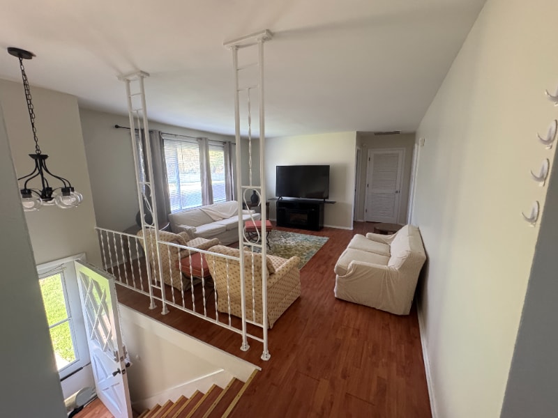 Building Photo - 801 W Northmoor Rd