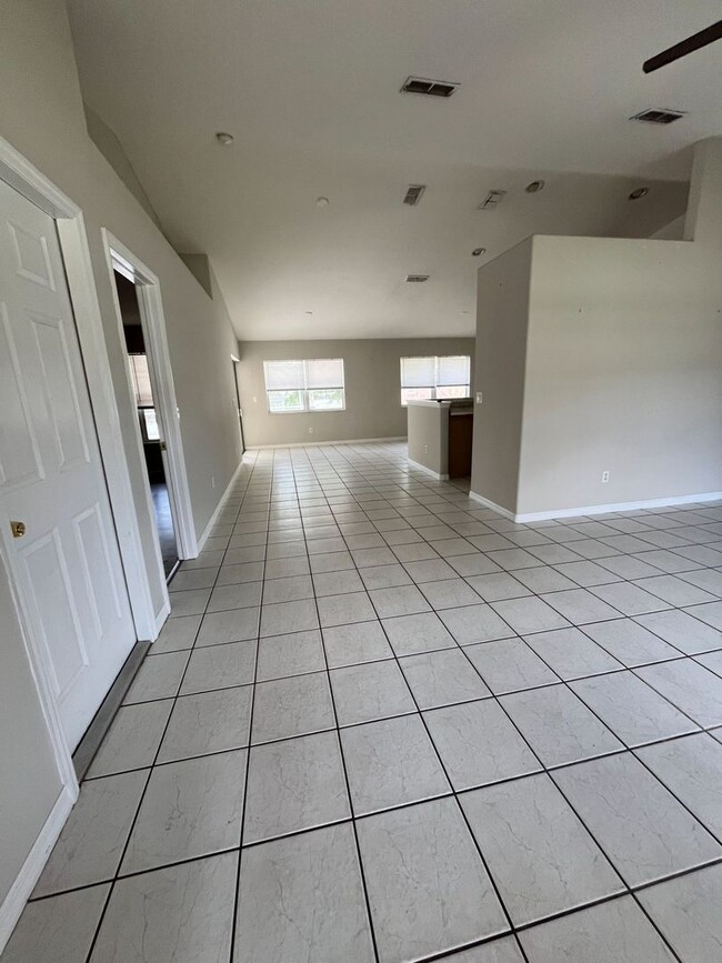 Building Photo - Matanzas Woods Pool Home with Pool Bath!