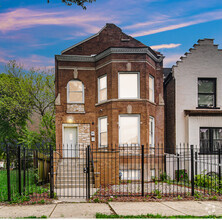 Building Photo - 1932 S Sawyer Ave