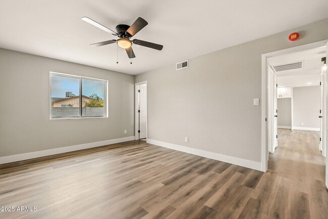 Building Photo - 3262 E Enid Ave