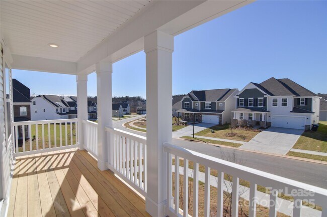 Building Photo - 261 Abersham Dr