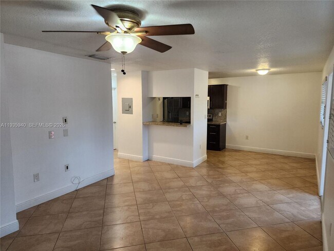 Building Photo - 15639 SW 73rd Cir Terrace