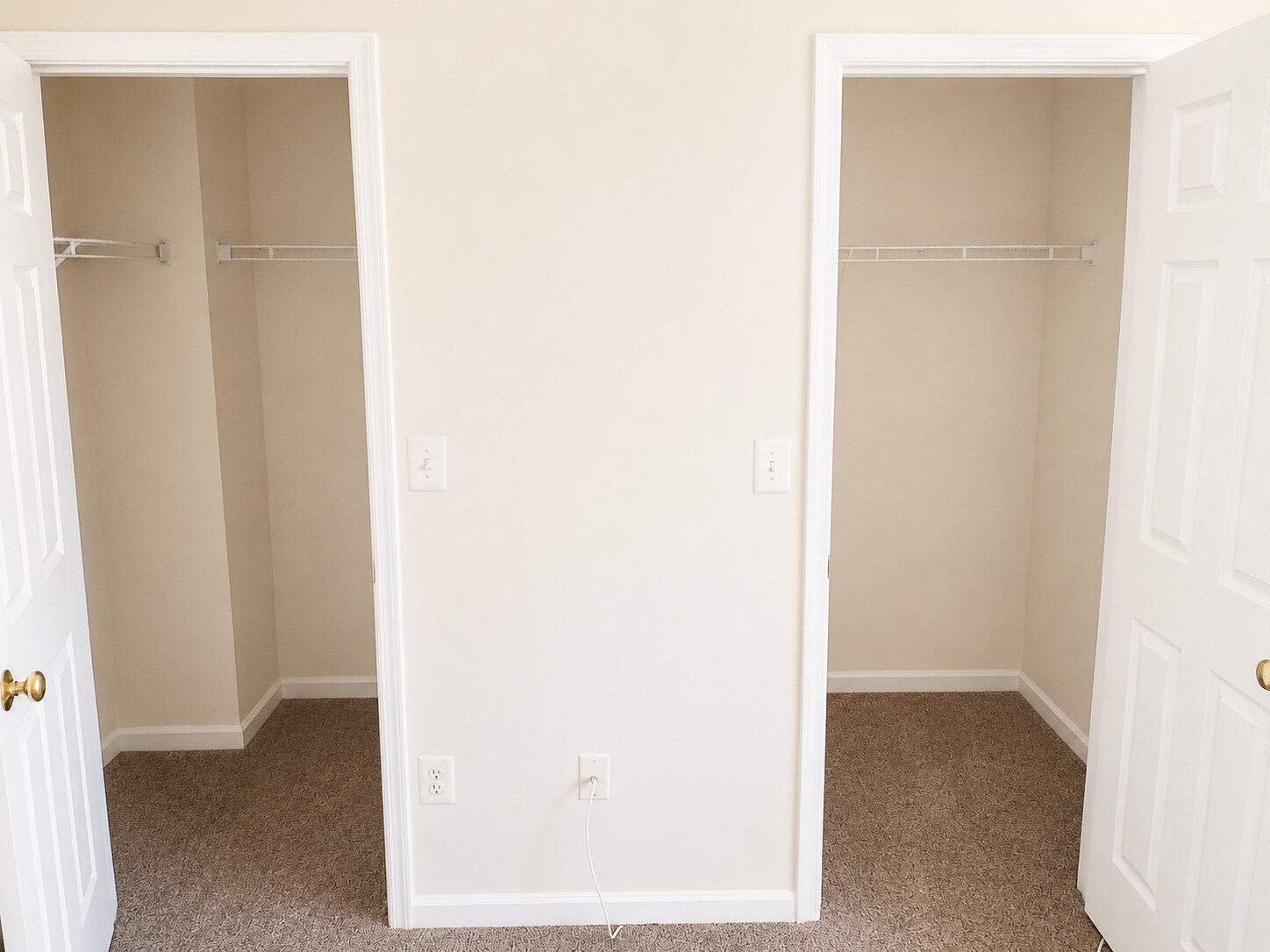 Second bed room 2 walk-in closets - 109 Coral Reef Ct
