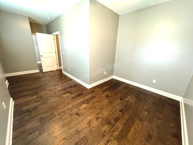 Building Photo - 4BD/4.5BA FOR RENT