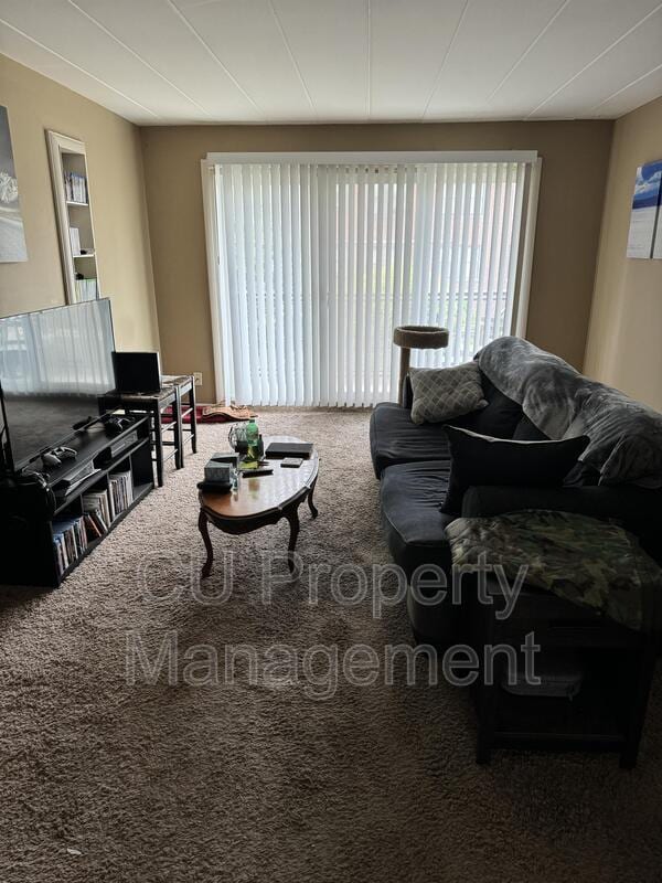 Building Photo - 713 W Church St