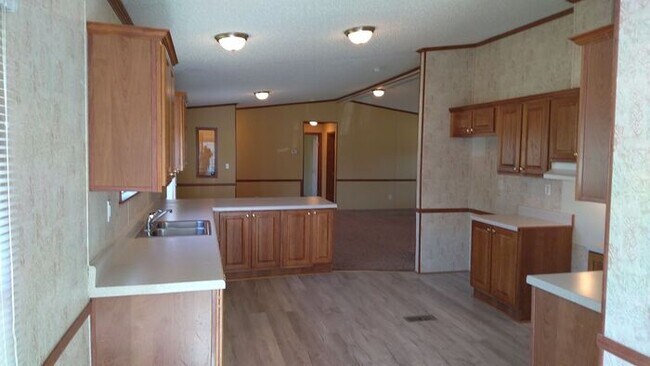 Building Photo - 1234 Lavender Rd