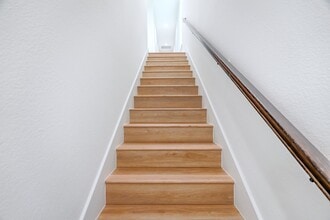 Building Photo - 7903 Sunnyhill St