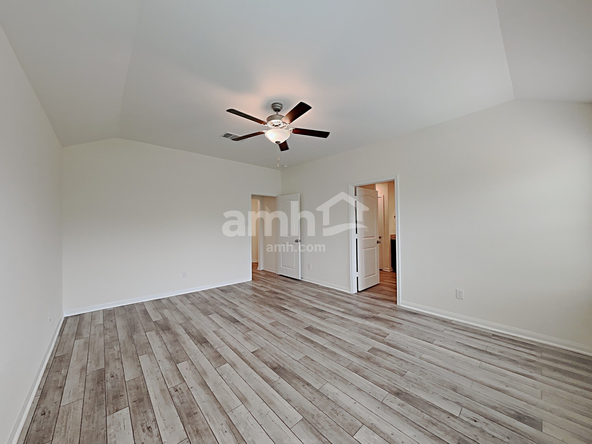 Building Photo - 1319 Treeta Trail