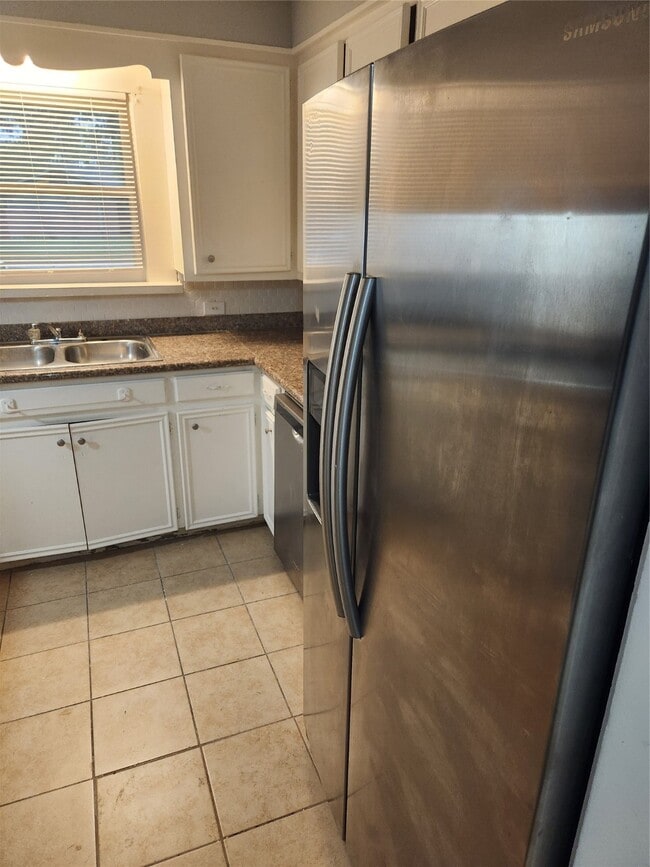 Building Photo - 1705 Frost St