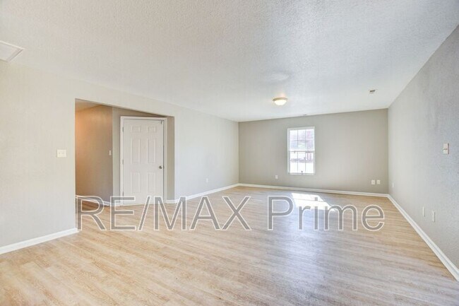 Building Photo - 2513 Masi St