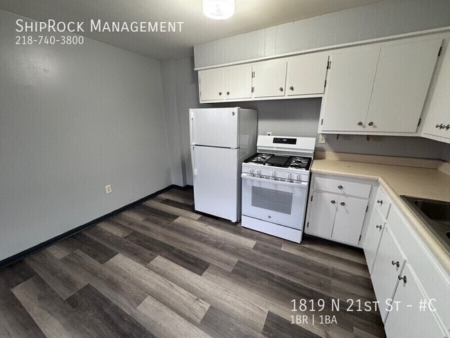 Building Photo - 1819 N 21st St