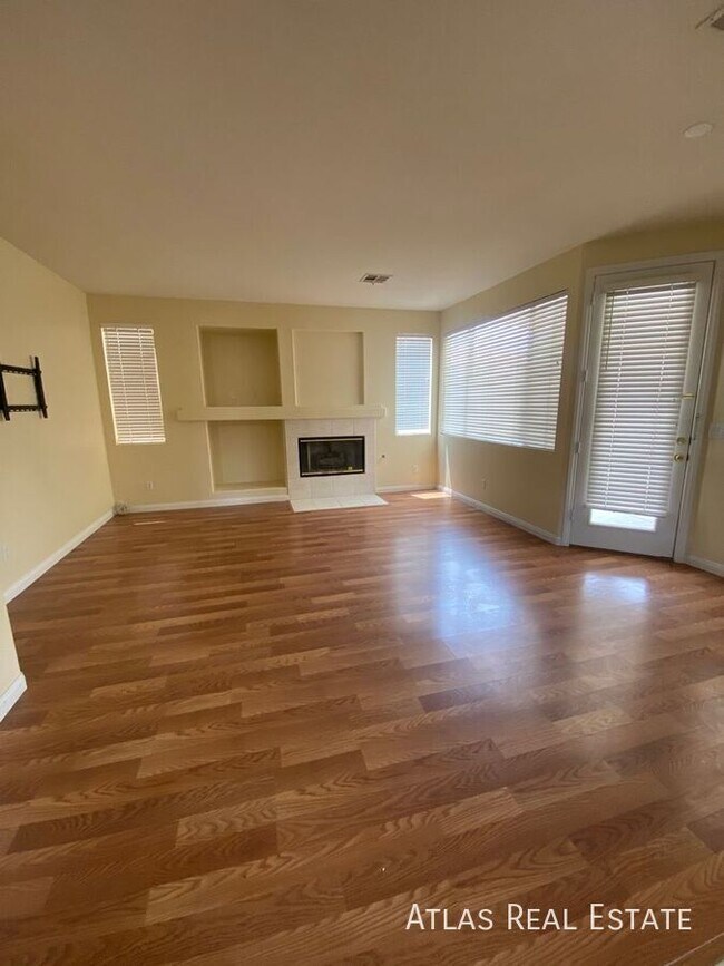 Building Photo - 8917 Coral Shale St