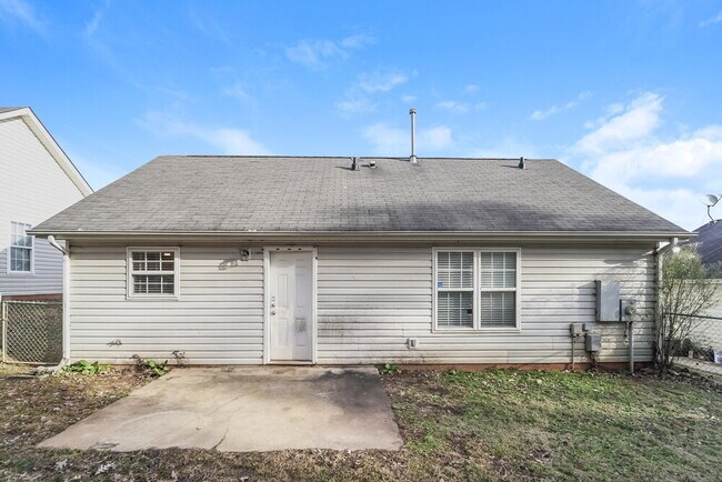 Building Photo - 4621 Bomar Dr