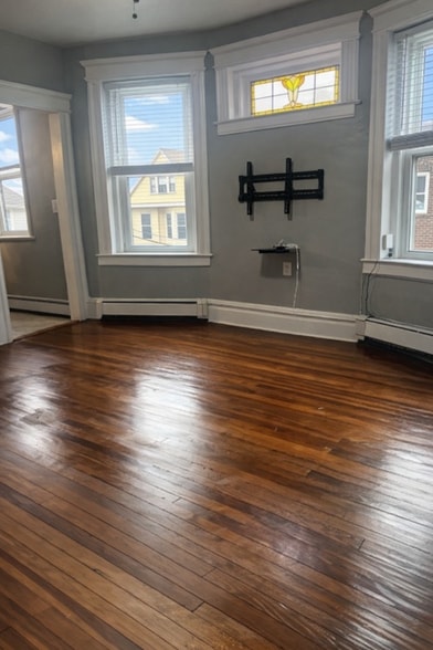 Living room - 48 Dayton St