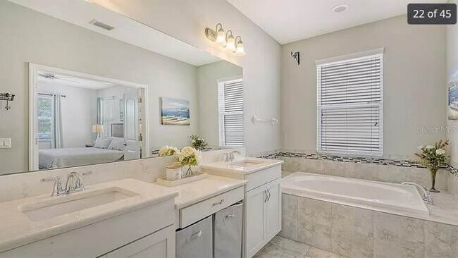 Building Photo - 727 129th St NE