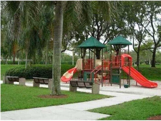 Building Photo - 10770 NW 66th St