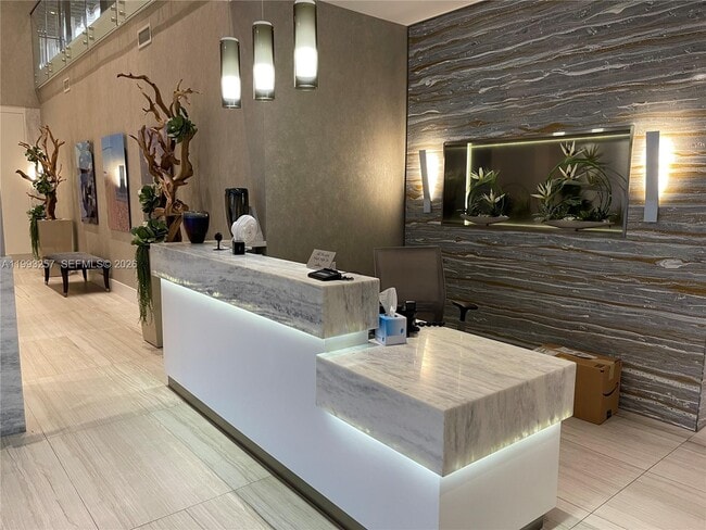 Building Photo - 2301 S Ocean Dr