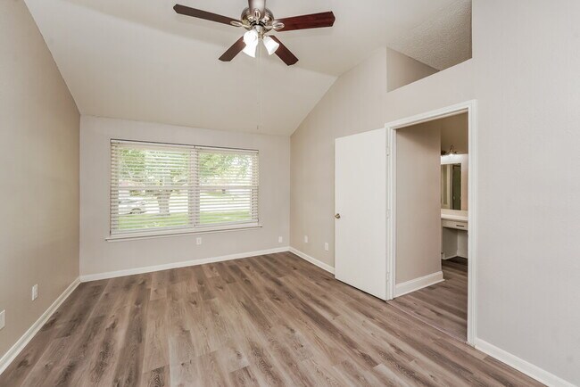 Building Photo - 2677 Steppington St