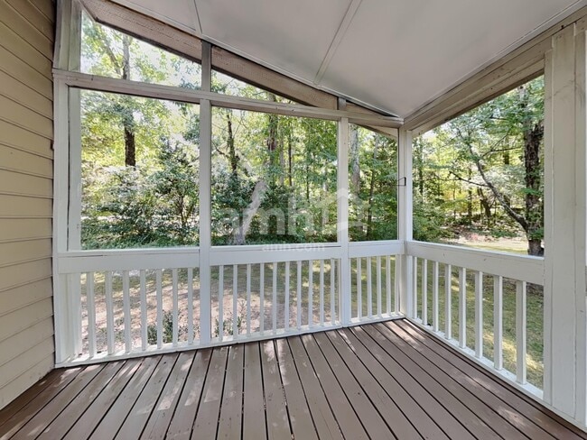 Building Photo - 901 Birkdale Dr