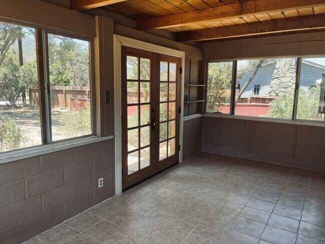 Building Photo - 69720 Mountain View Ave