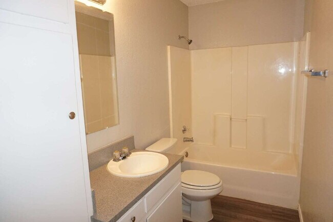 Building Photo - Beautiful House Located West of Frankford Near Shadow Hills Golf Course!