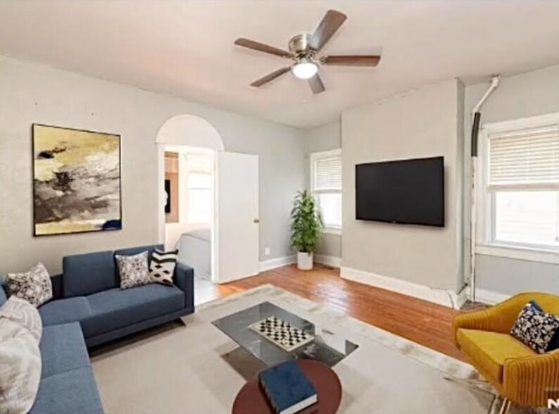 Primary Photo - 45 Essex Ave