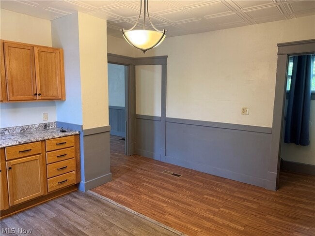 Building Photo - 322 Pratt St