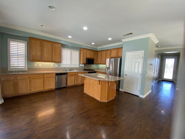 Building Photo - 28595 Autumn Ln