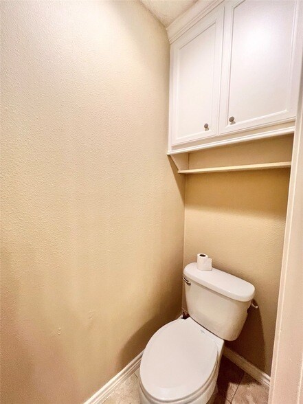 Building Photo - 7017 Caldwell St