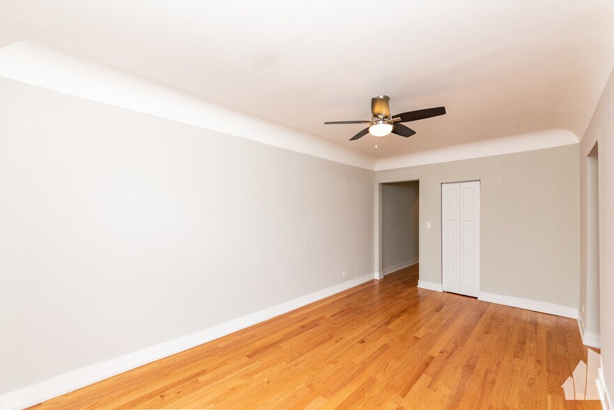 Building Photo - 545 Chestnut St