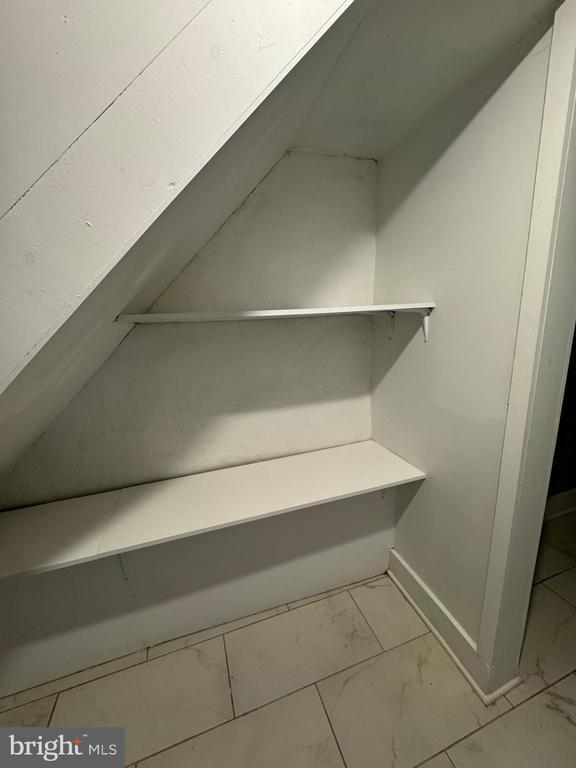 Building Photo - 1522 Willington St