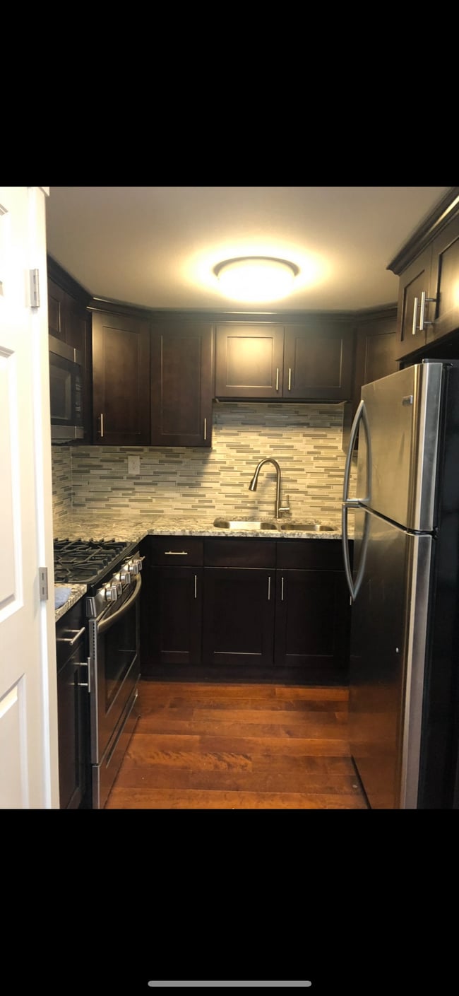 Building Photo - 11311 15th Ave NE