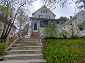 Building Photo - 622 Newhall St