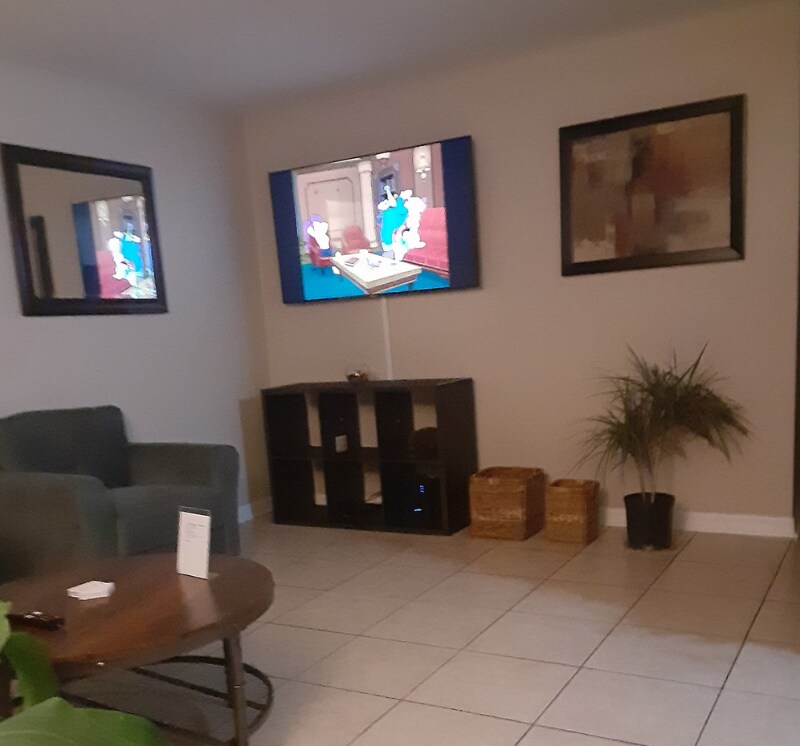 Building Photo - 2622 E 109th Ave