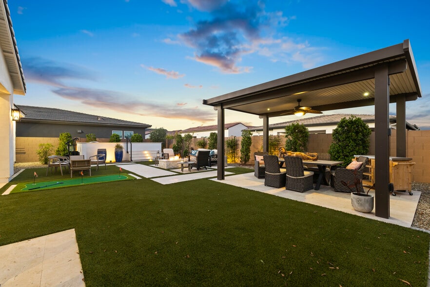 Building Photo - 10921 N Blakely St