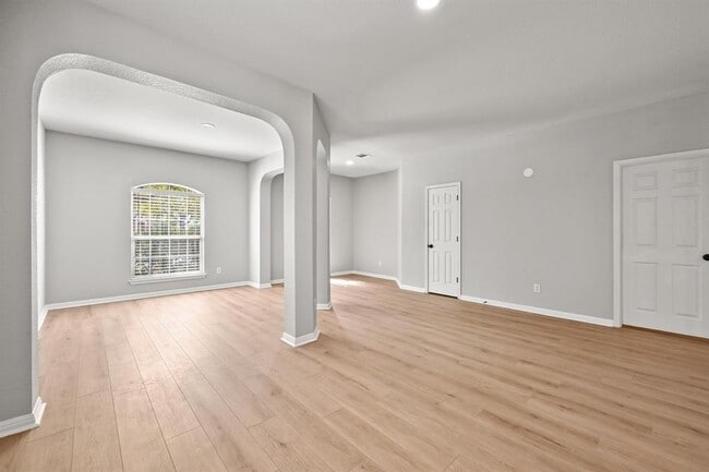 Building Photo - 254 Oxford Dr