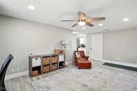 Building Photo - 1250 Kasamada Dr