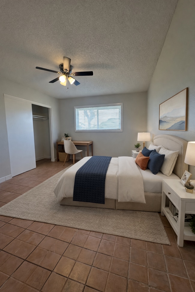 Building Photo - 22877 Adrienne Ave