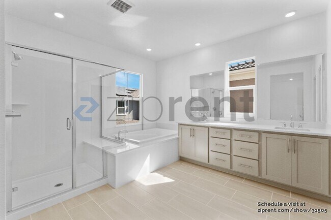 Building Photo - 146 W Ft Bragg Pl