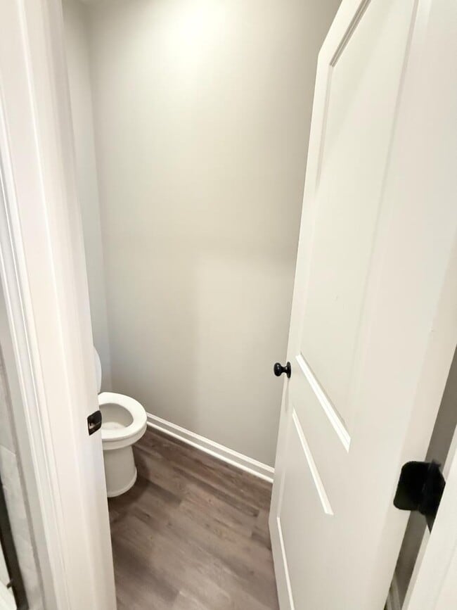 Building Photo - 3921 Bird Song Way