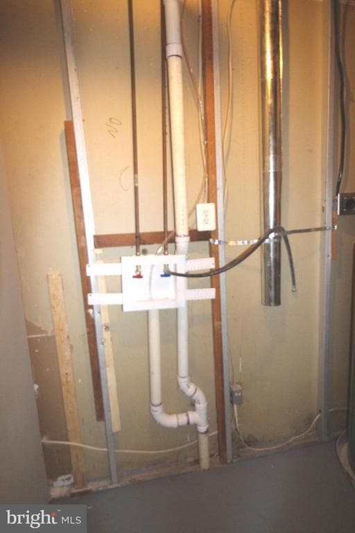 Building Photo - 1029 Kings Ct