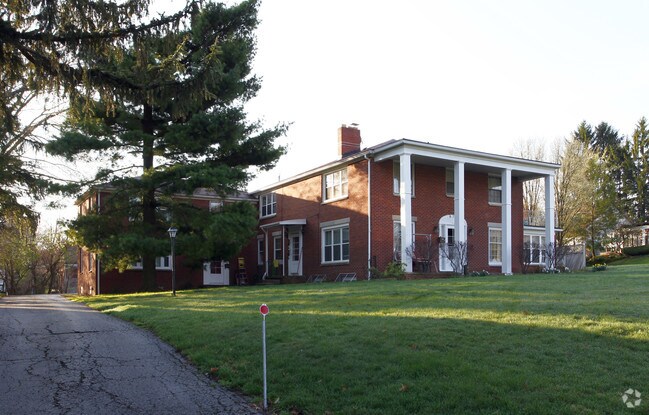 Building Photo - 875 Andover Rd