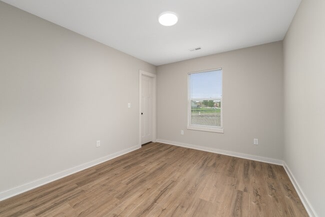 Building Photo - 12153 W Cora St