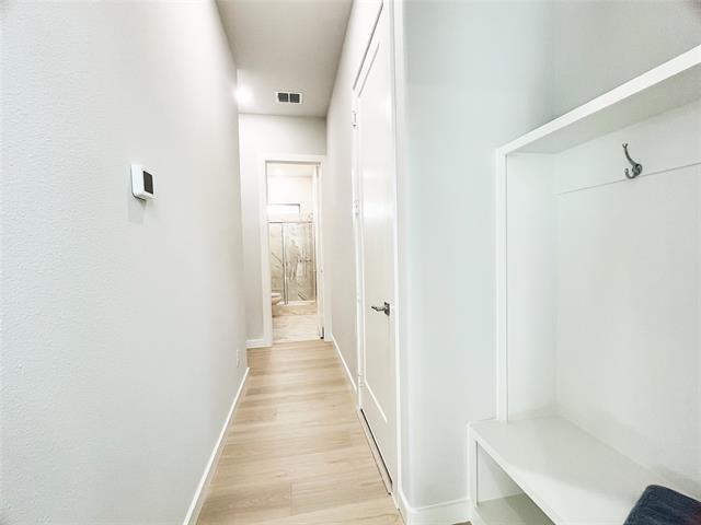 Building Photo - 3425 Teasdale Dr