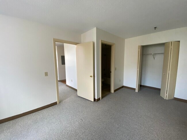 Building Photo - 30 Hanover St