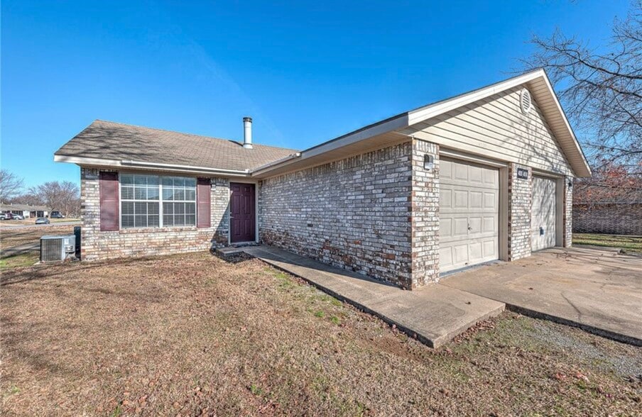 Building Photo - 4520 W Franciscan Trl