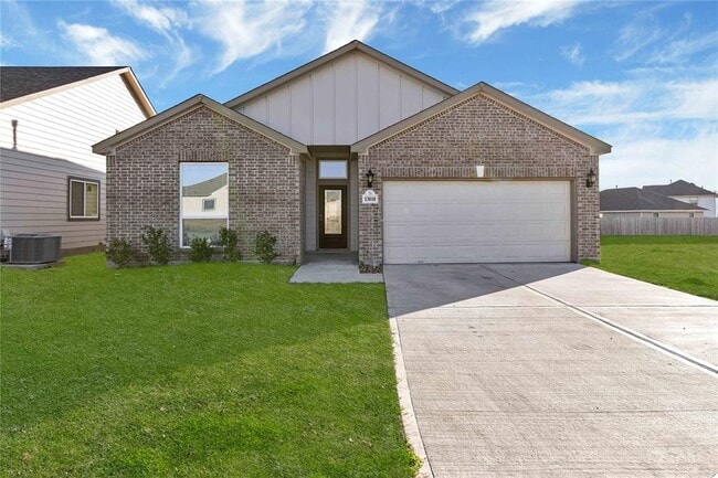 Building Photo - 13010 Laura Lake Dr